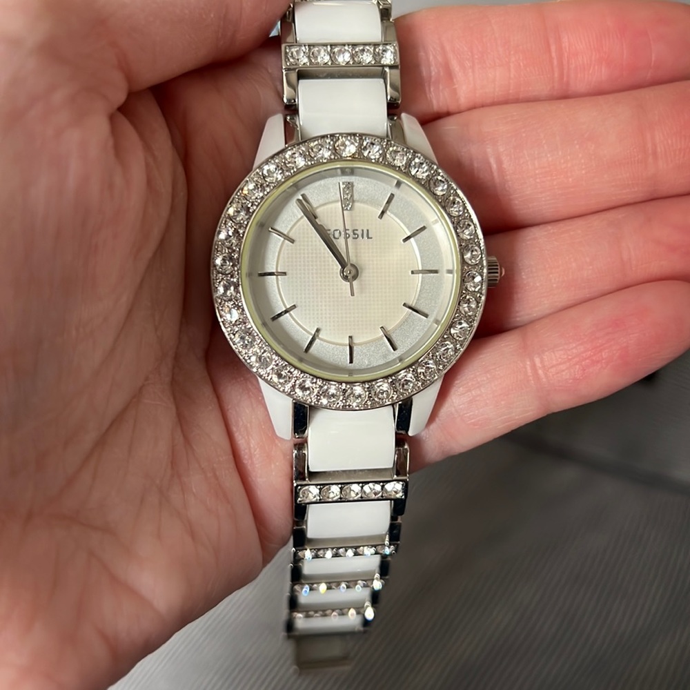 Women’s White and Stainless Steele Crystal-accented Fossil watch